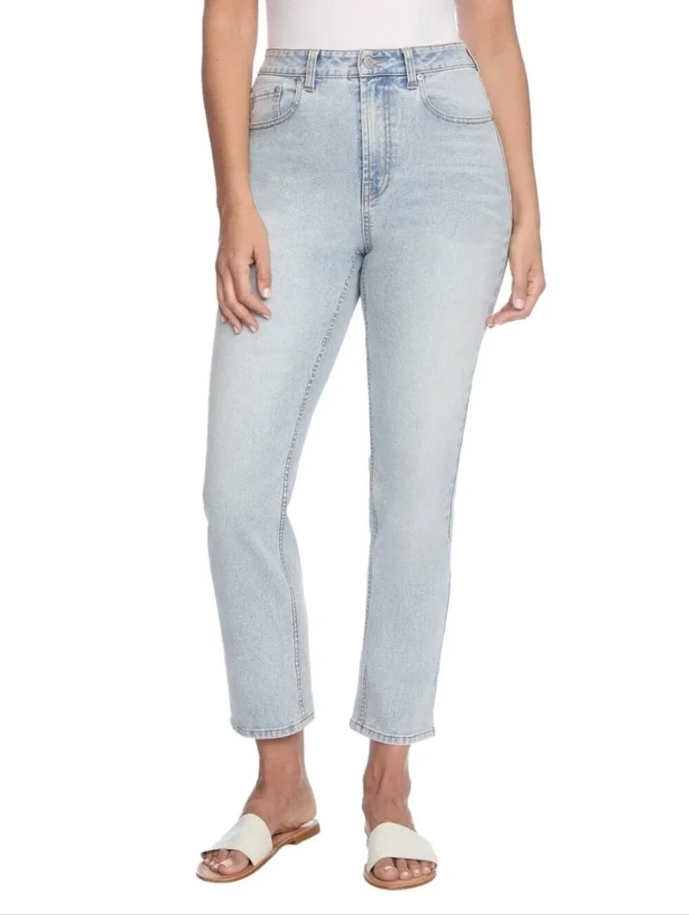 Frye High-Rise Cuffed Crop Plus Size Jeans in Stevie Light Wash - Size 14/32